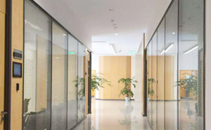 室內(nèi)隔墻用什么材料？怎么做？